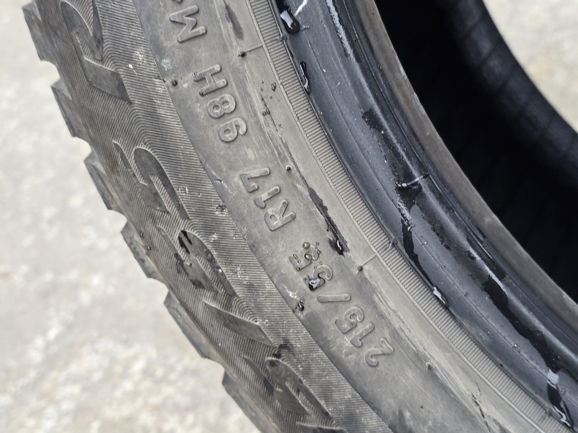 2 Броя 215/55/17 Pirelli 6mm