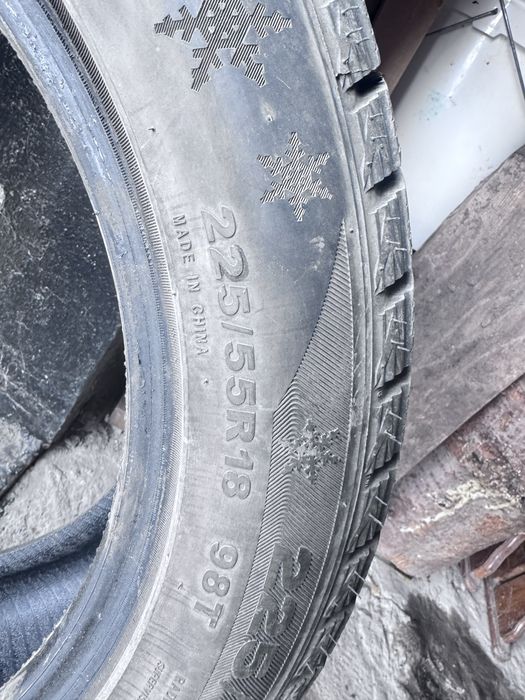 Продам Шины зимние