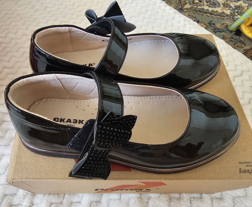 Новые туфли на девочку