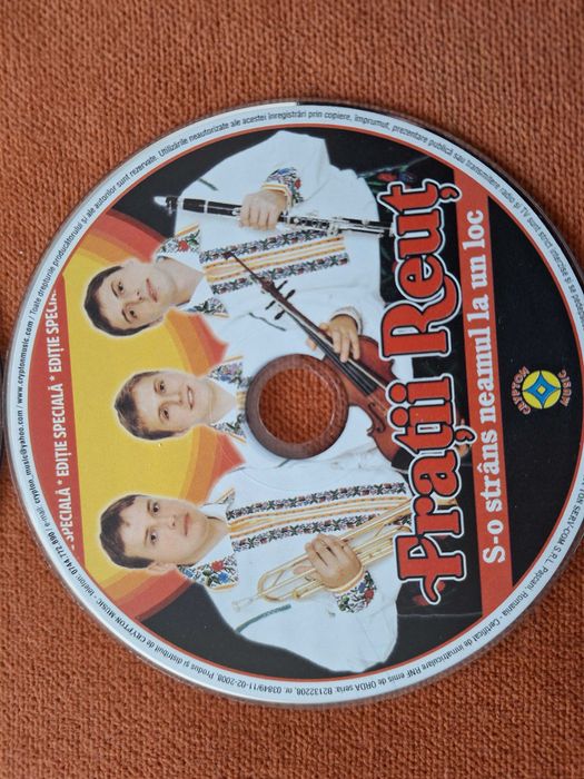 CD muzica cu licenta Fratii reut  +  Denisa