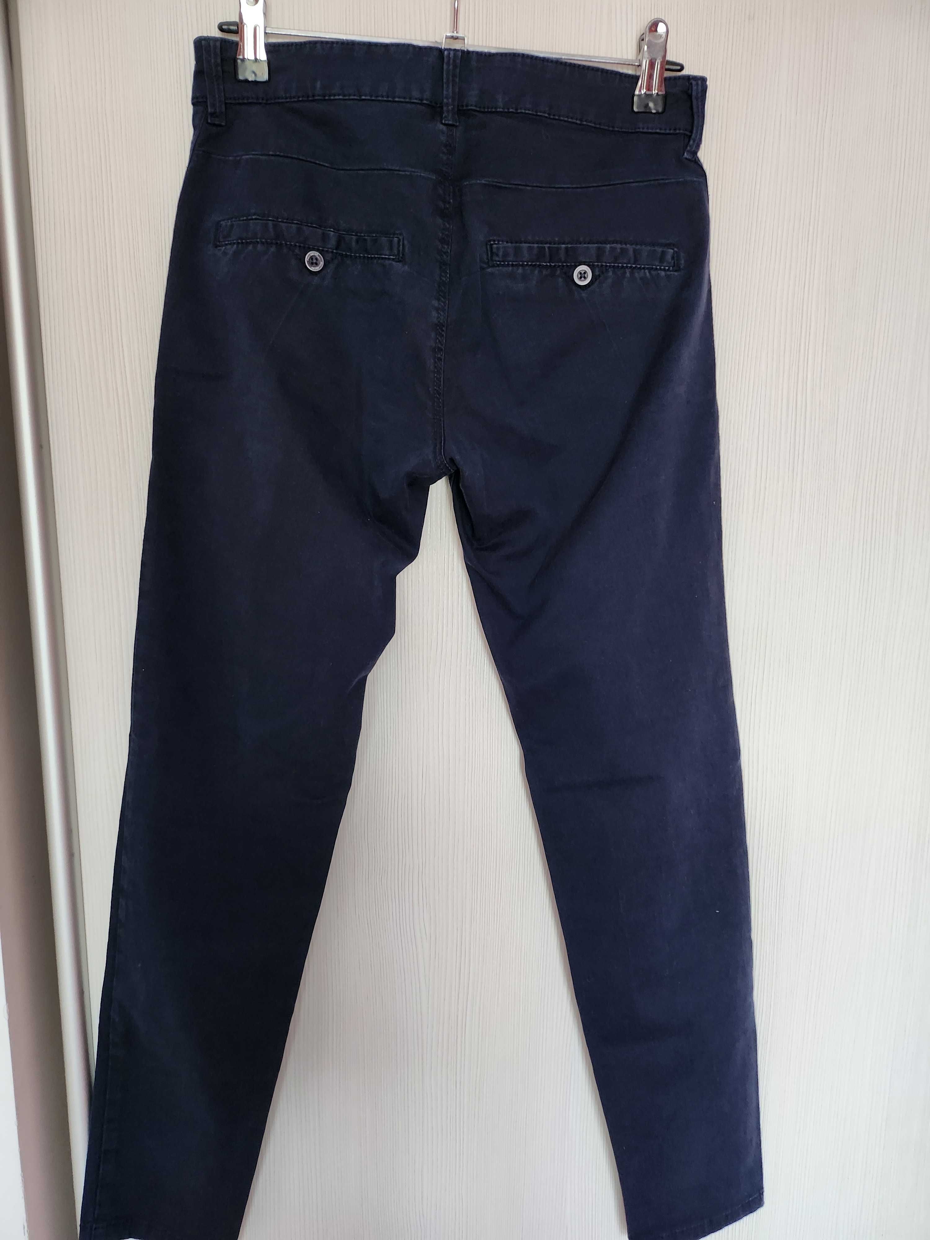 Pantaloni bleaumarin Pull&Bear