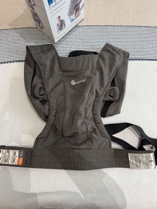 Ергономична раница Ergobaby Embrace Grey
