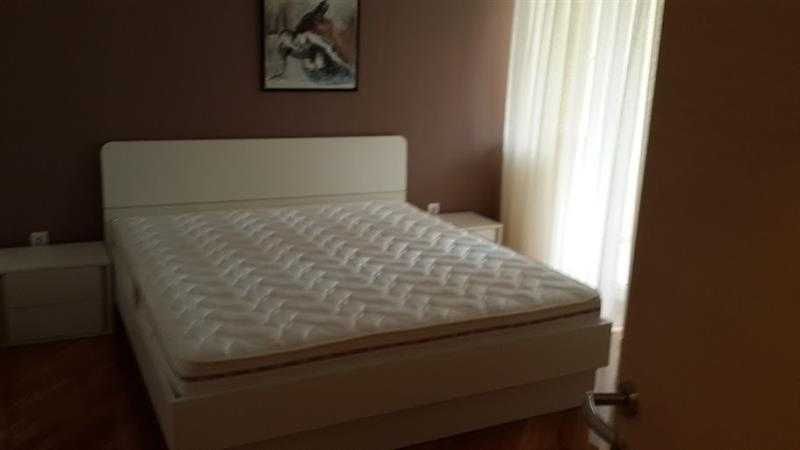 Дава се под наем Двустаен апартамент в Бургас, Славейков - 74 кв.м за 255 € - Снимка #4