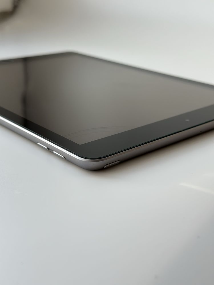 iPad 5/32 Gb в отличном состоянии!