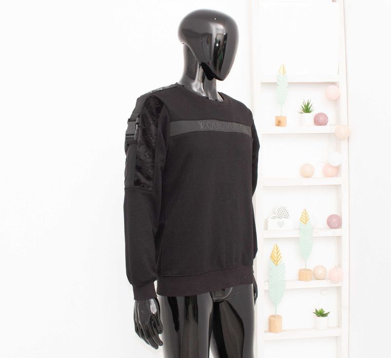 Louis Vuitton мъжки пуловер тип суичър черен плюш на ръкавите М