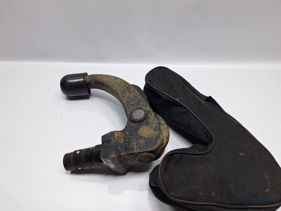 Carlig de remorcare SKODA OCTAVIA Combi 5E5 2012 - > TDI CKFC, CRMB, CYKA 5E0803882