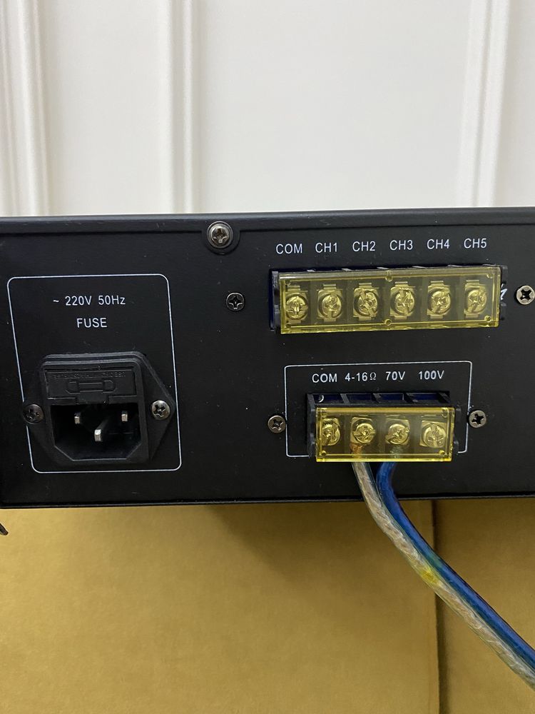 Продаю новый  Усилител P-1500.