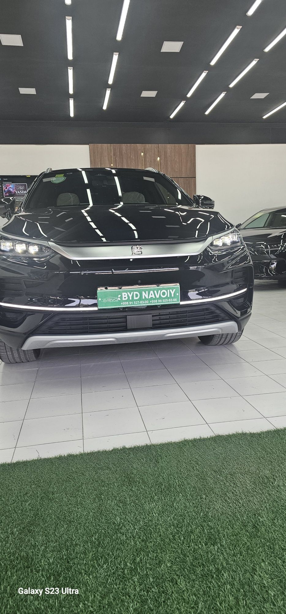 BYD Tang qora , natariusga tayyor