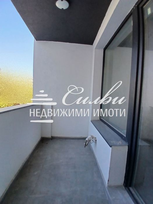 Продава се Двустаен апартамент в Шумен, Тракия - 70 кв.м за 1275 €/кв.м - Снимка #8