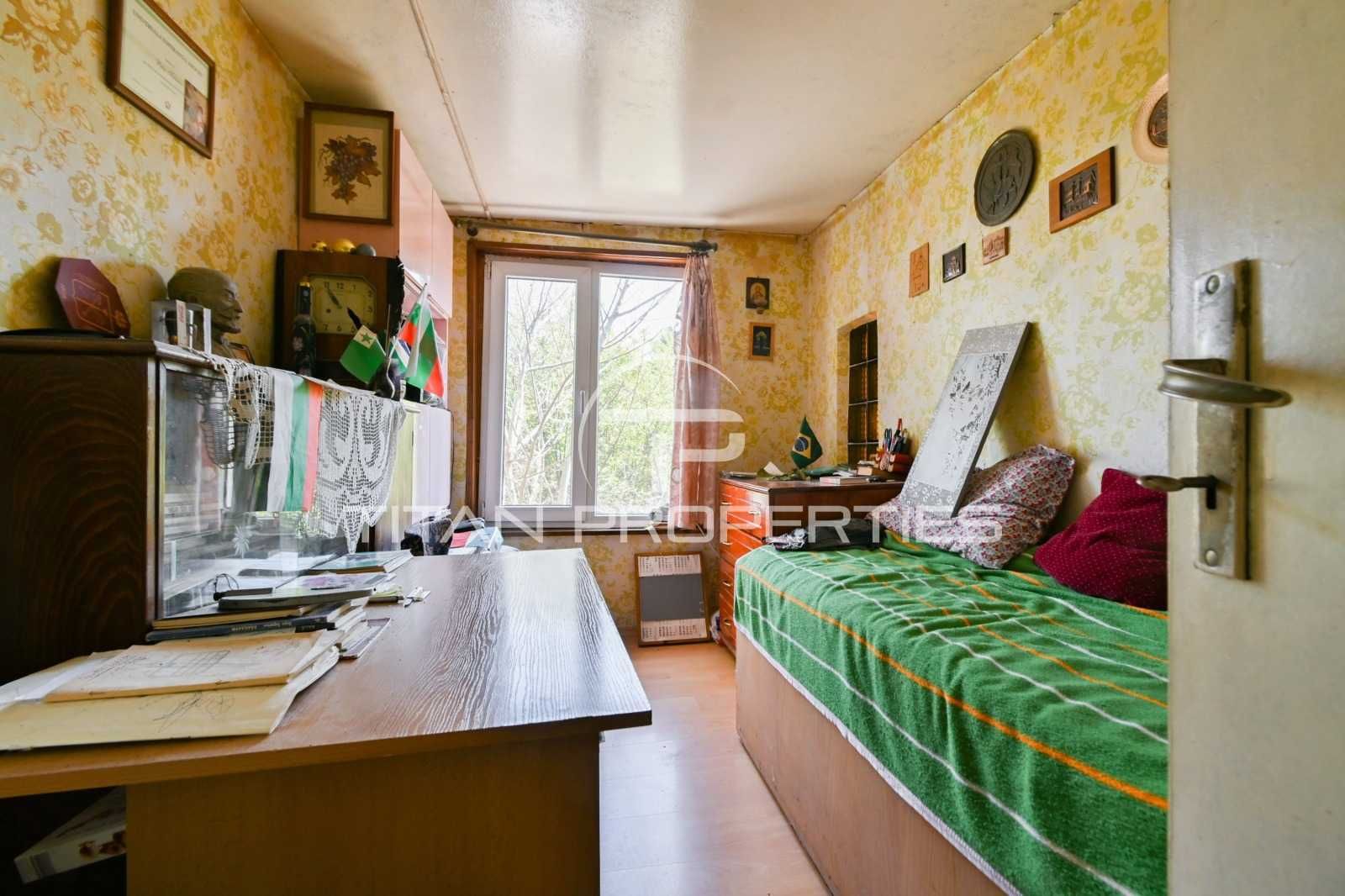 Къща , за продажба , с.Лозен