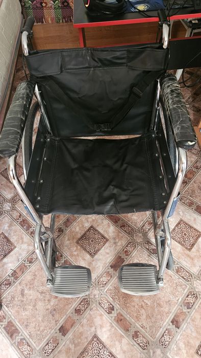 Инвалидная коляска