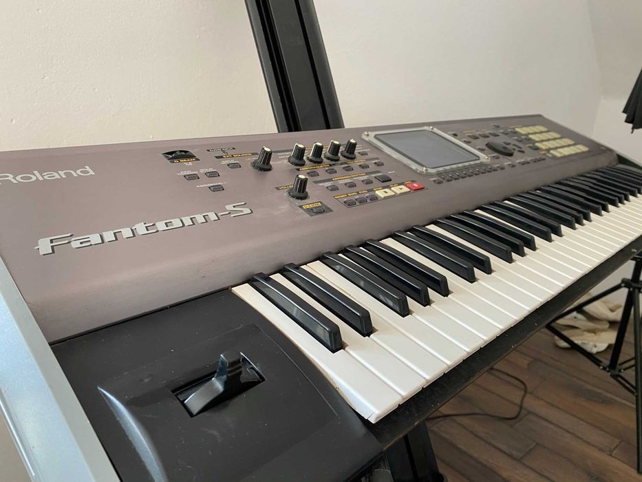 Roland Fantom S – workstation/synth