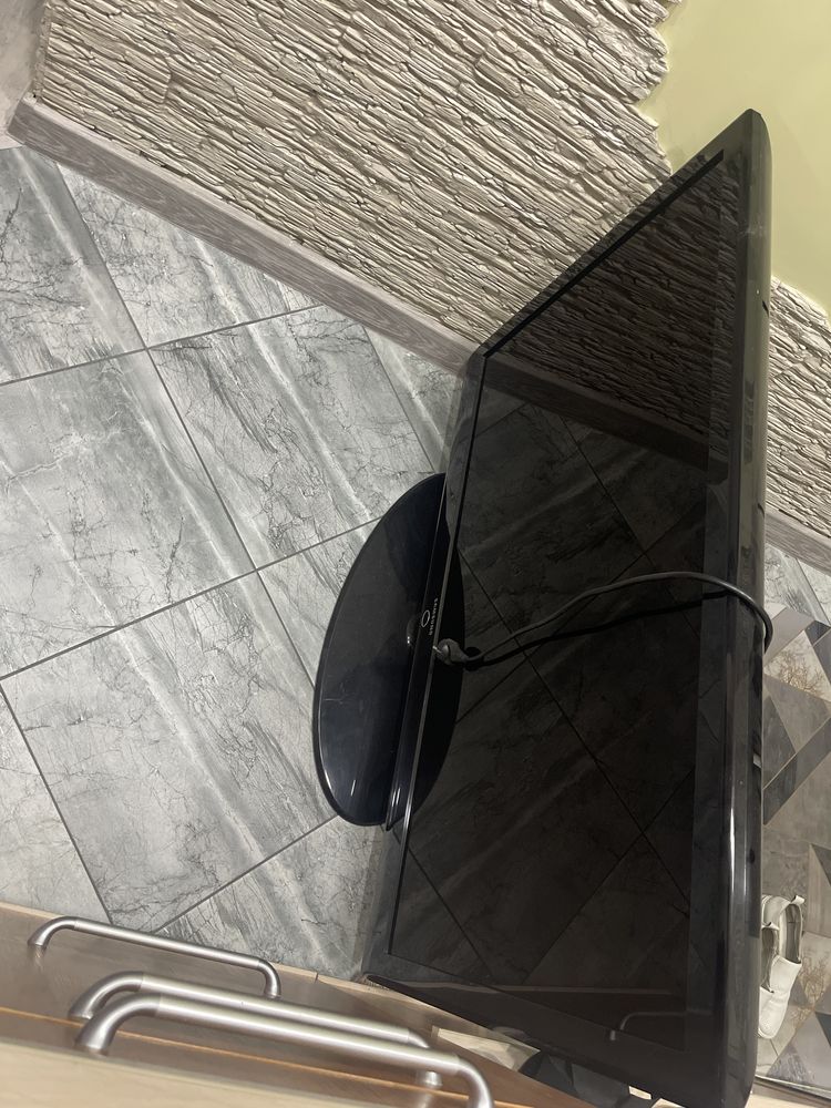 Телевизор с wifi жк экран разбит