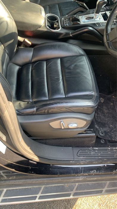 Dezmembrez Porsche cayenne 2011-2014 CRC