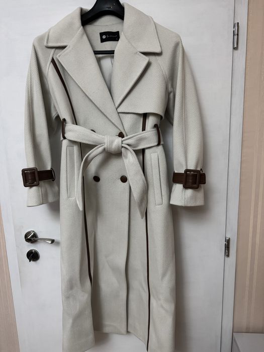 Дамско дълго палто