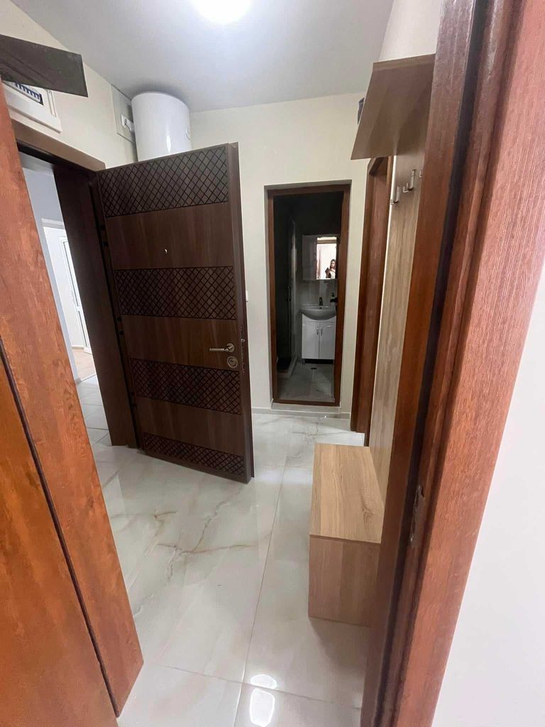 Дава се под наем Двустаен апартамент в Бургас, Изгрев - 67 кв.м за 400 € - Снимка #8