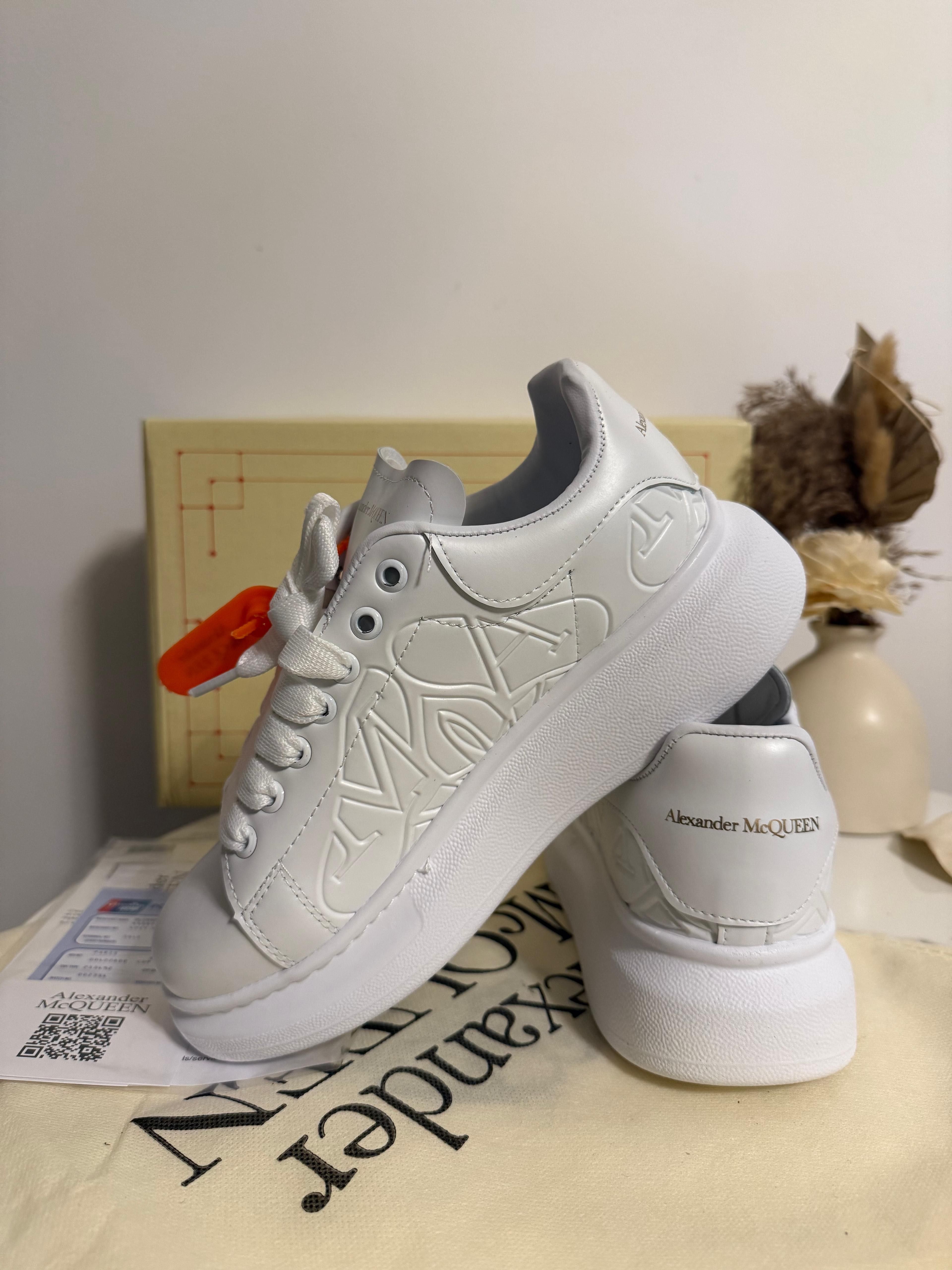 Adidasi Alexander M C Q U E E N  FULL WHITE