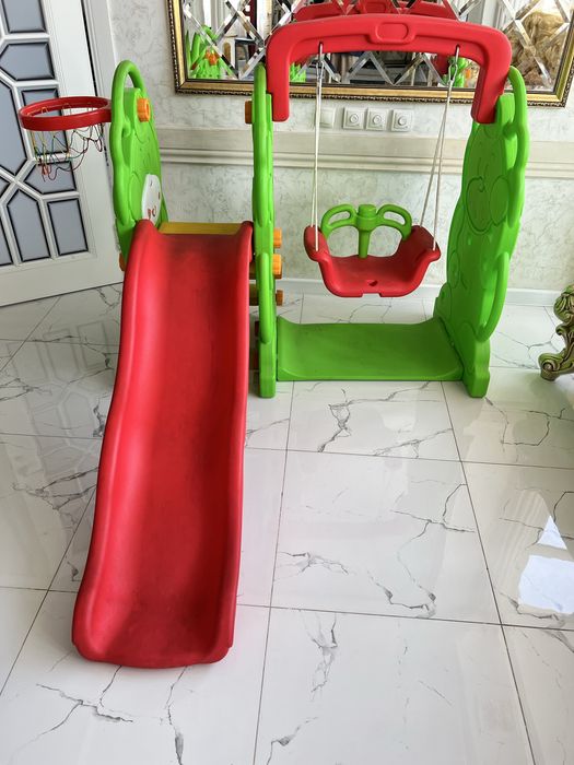 Детская горка с качелей