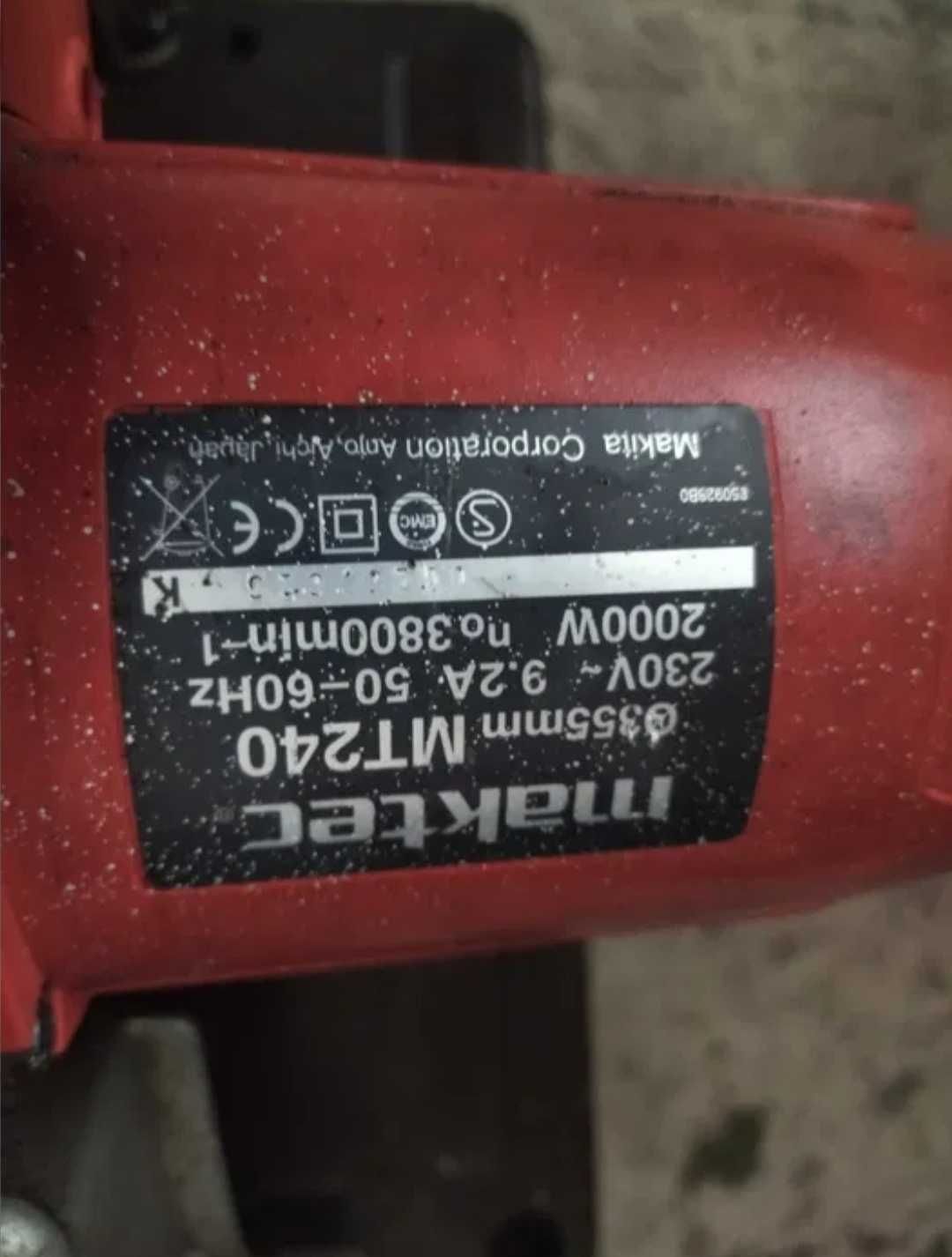 Отрезна машина Maktec MT240 с диск Makitta