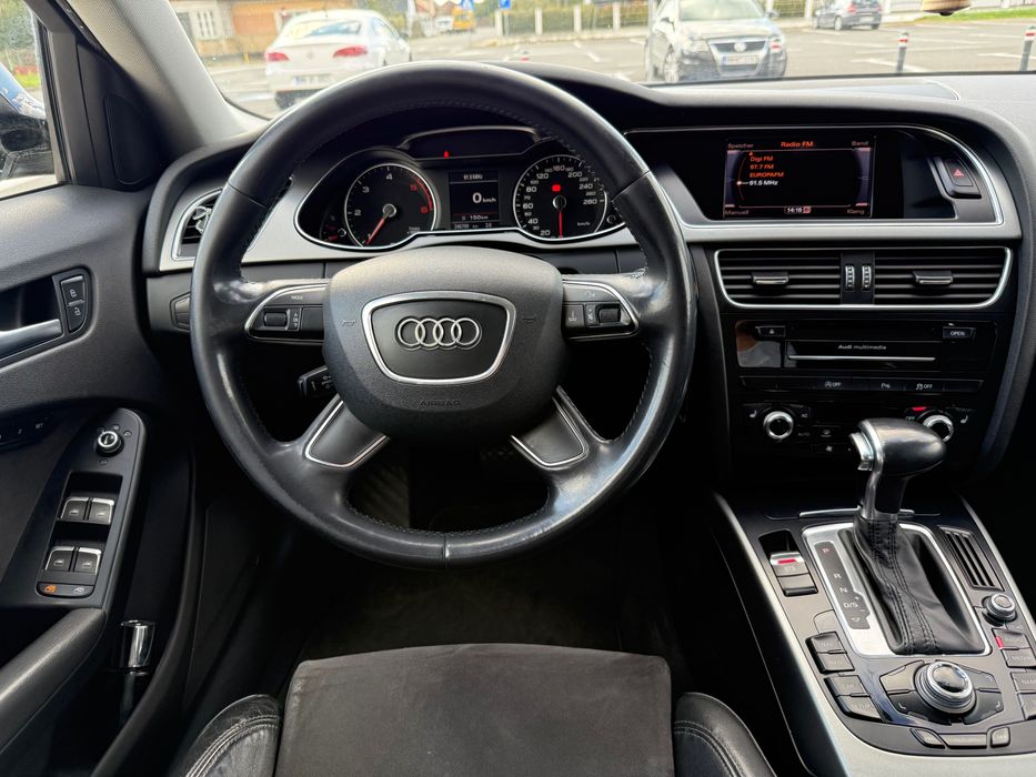 Vând Audi A4 Allroad
