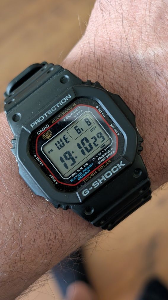 Casio  G-Shock GW-M5610U