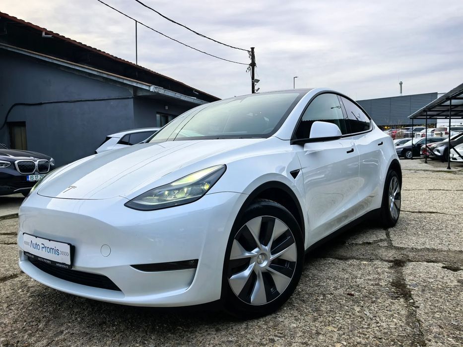Tesla Model Y Leasing-DUAL MOTOR-2024