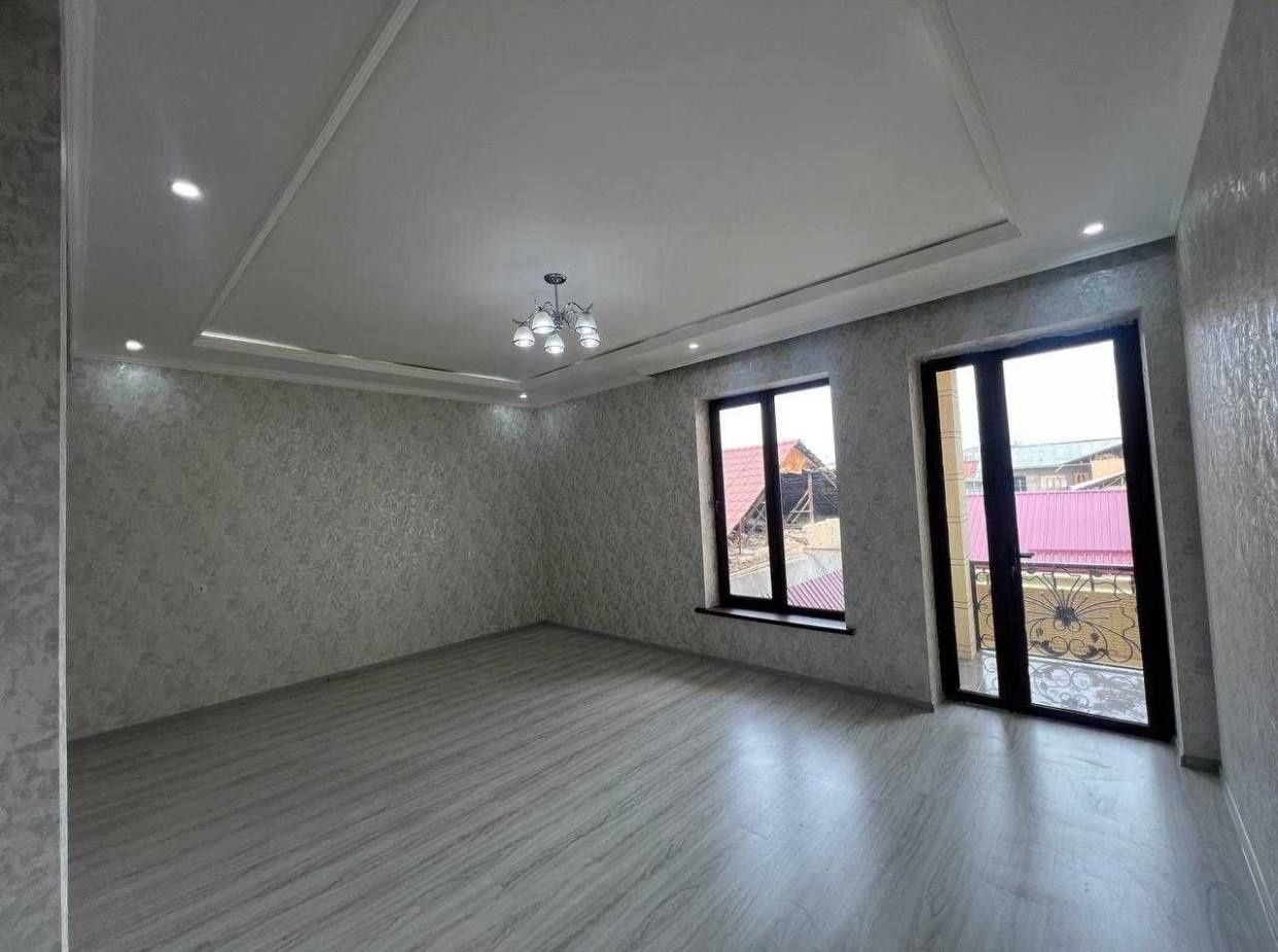 Продается 2,5 соток новый дом в махалле Сабзавот, Кибрай