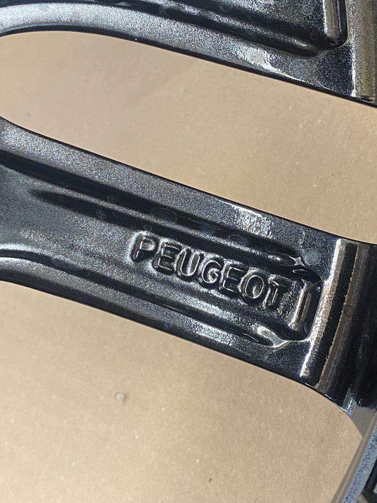 16 цола 4 х 108 мм Пежо 208 , 2008 , Peugeot Опел Корса Opel Corsa - e