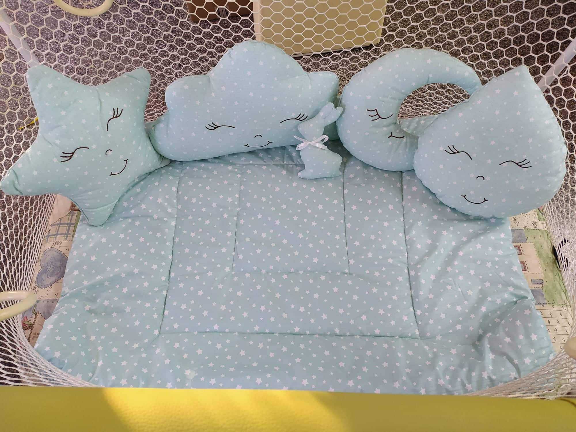 Декоративни възглавници за  бебешка кошара.
