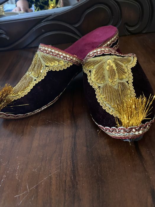 Ko’yne sotiladi kamplekt