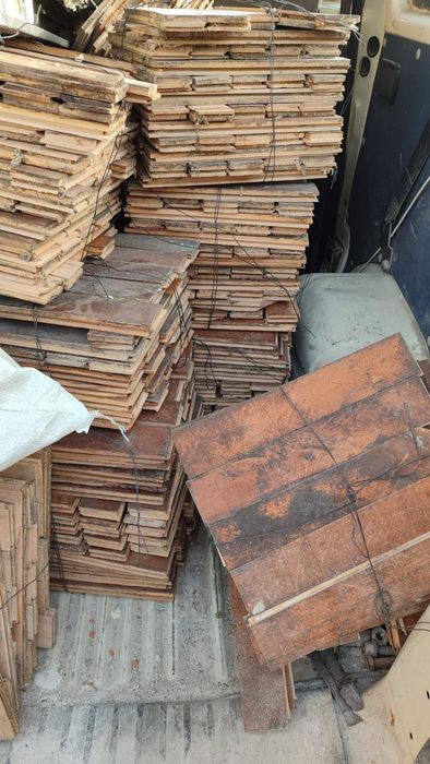 Продавам паркет 30 кв м