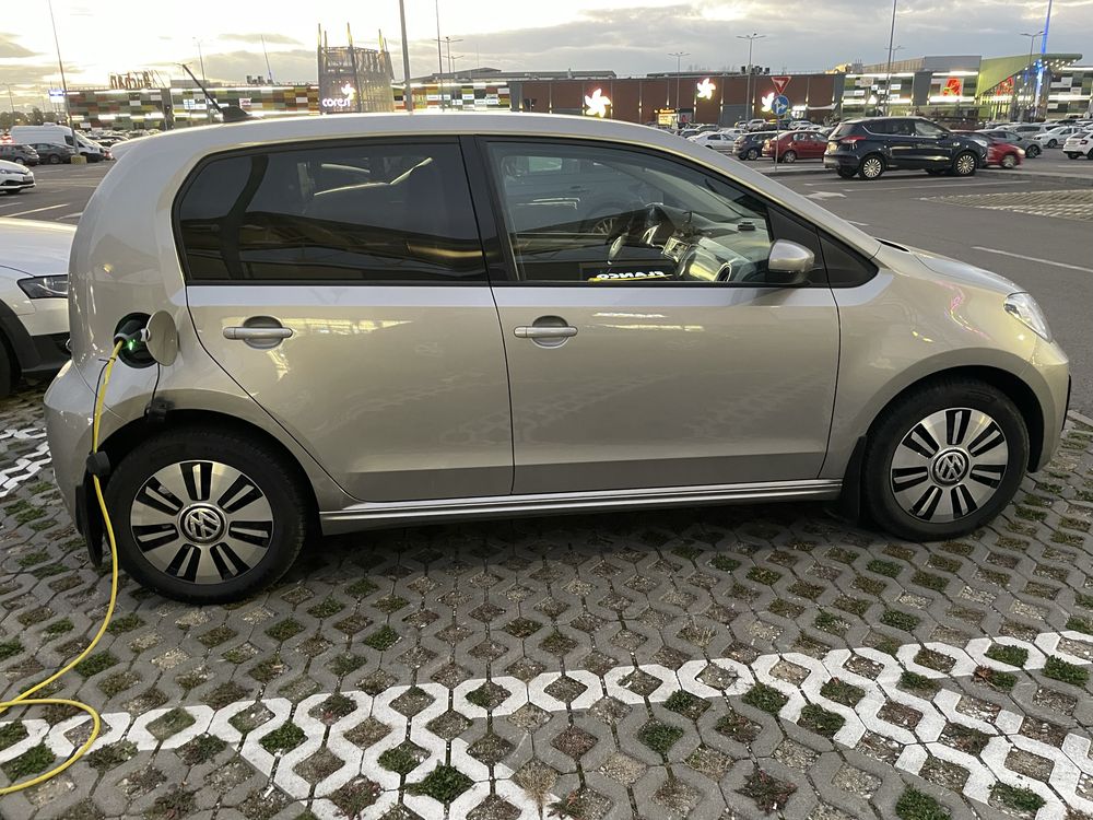 Volkswagen up! Electric  e-up automata impecabila