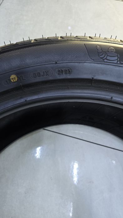 255/50/R20 Michelin