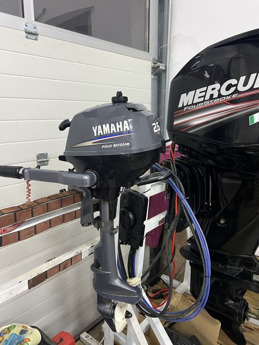 Извънбордов двигател Yamaha F2.5