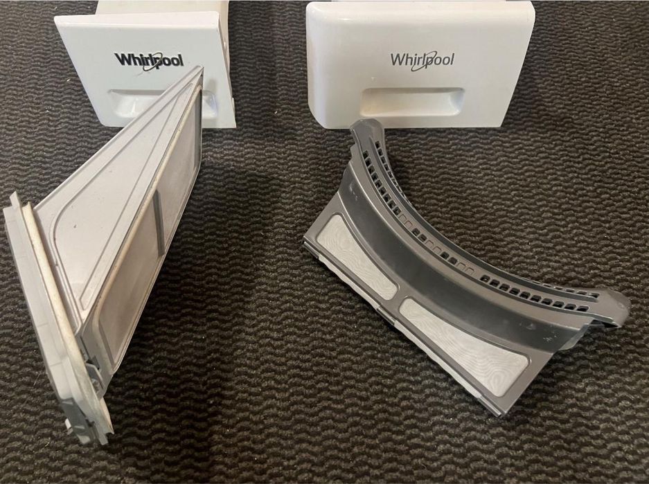 Recipienti colectare apa si filtre scame uscator Whirlpool
