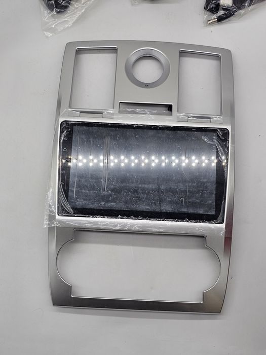 Navigatie Chrysler 300C 2004-2008 C-CH06 Android Octa Core Ecran 2K QL