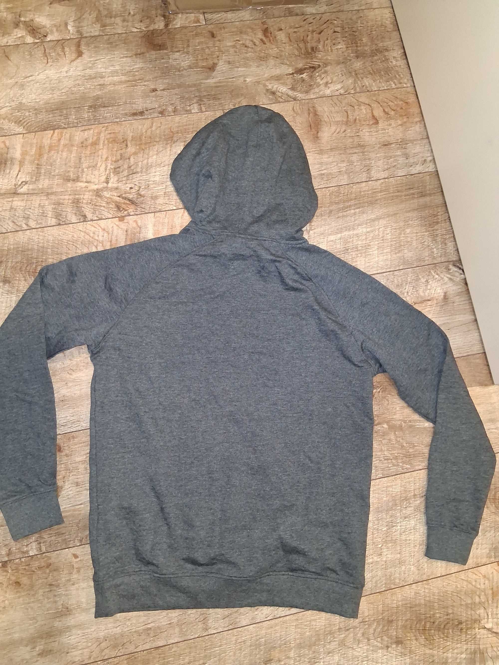 р-р L;XL суичър с качулка Umbro