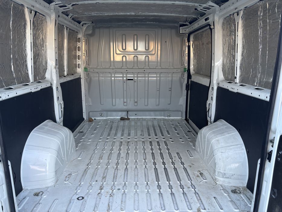 omul cu duba servicii transport