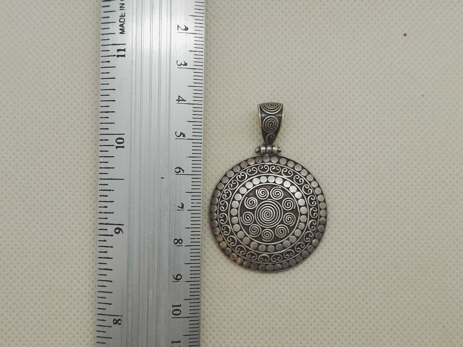 Pandantiv rotund din argint 925 cu spirale