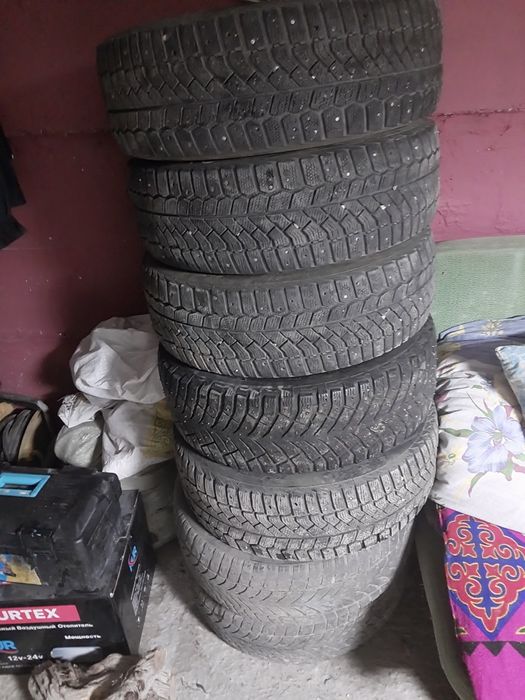 Покрышка кыска шыпы екеуи ойнап кеткен бирак жарайд