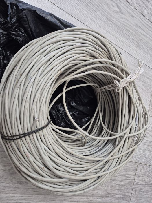 Продаётся кабель Nexans category 5 4pr