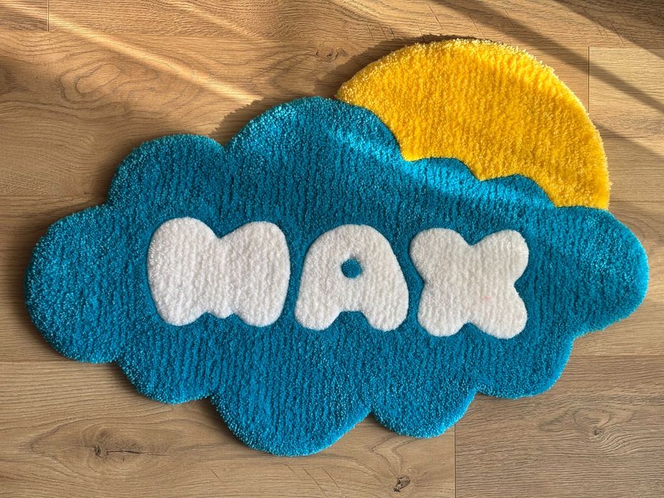 Персонализиран детски килим с име – ръчна изработка по поръчка