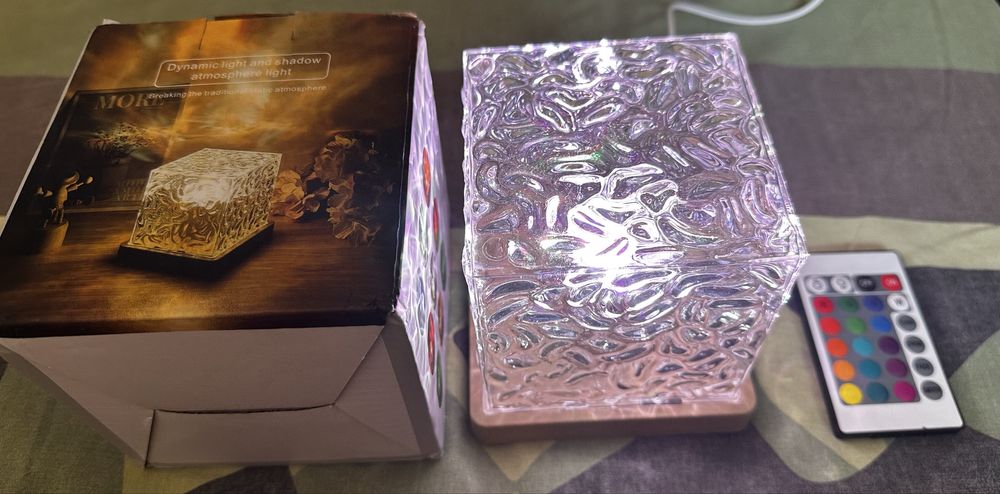 Lampa de veghe cu telecomanda