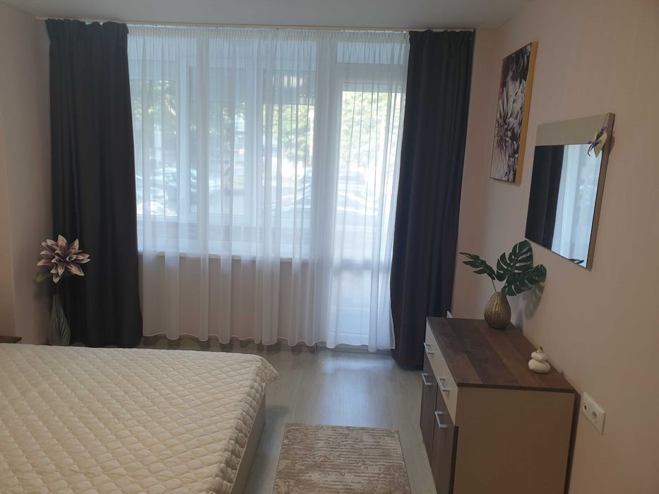 Дългосрочен наем до края на месец юни – апартамент в центъра