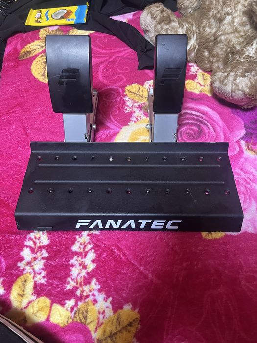 Vând volan FANATEC sau Schimb cu atv de 200cc sau scutere