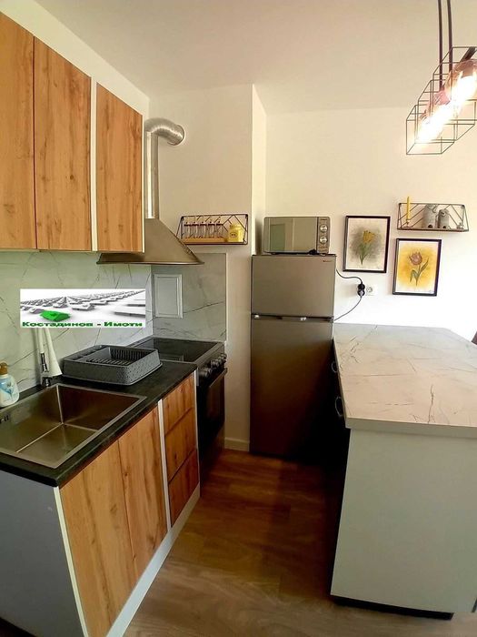 Продава се Тристаен апартамент в Пловдив, Кючук Париж - 68 кв.м за 2471 €/кв.м - Снимка #4