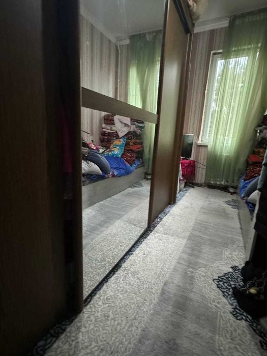 Продаётся 4-комнатная квартира, 73 м², 3 этаж. Хрущёвка.