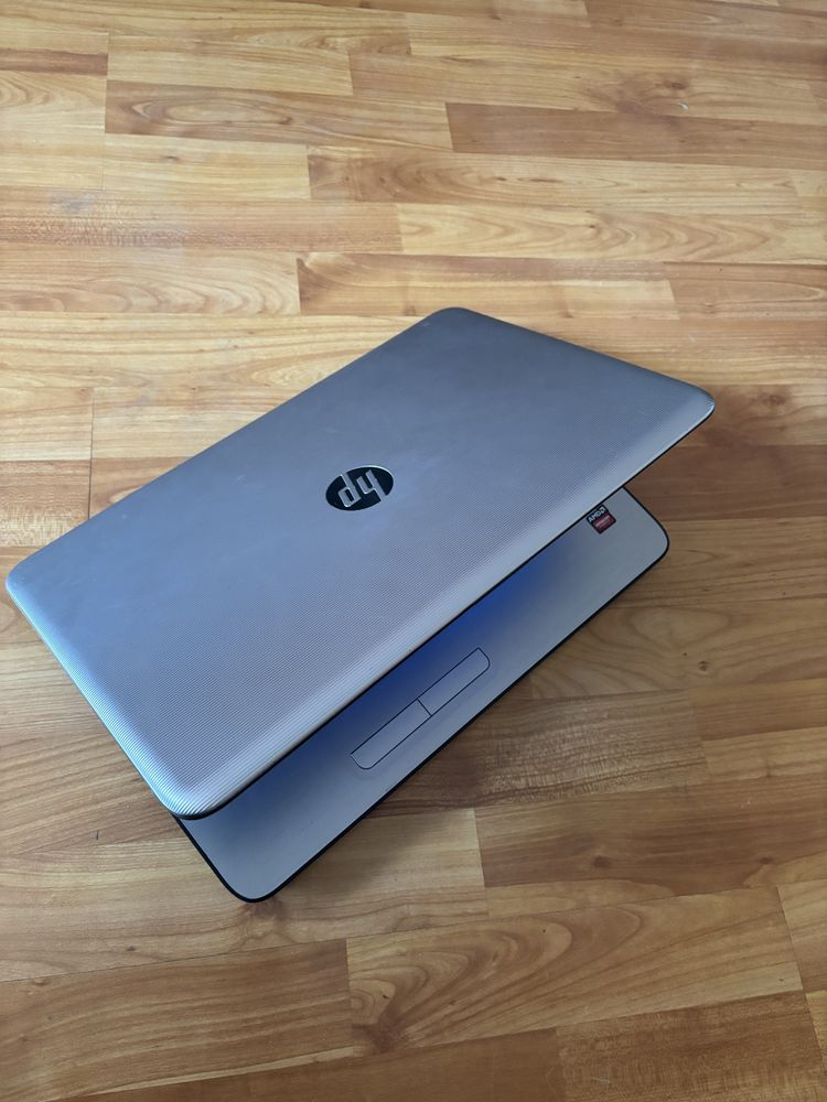 Hp 15 ultrarapid• i5 7th gen• SSD Samsung 256• 8Gb DDR4• 15,6” Full HD