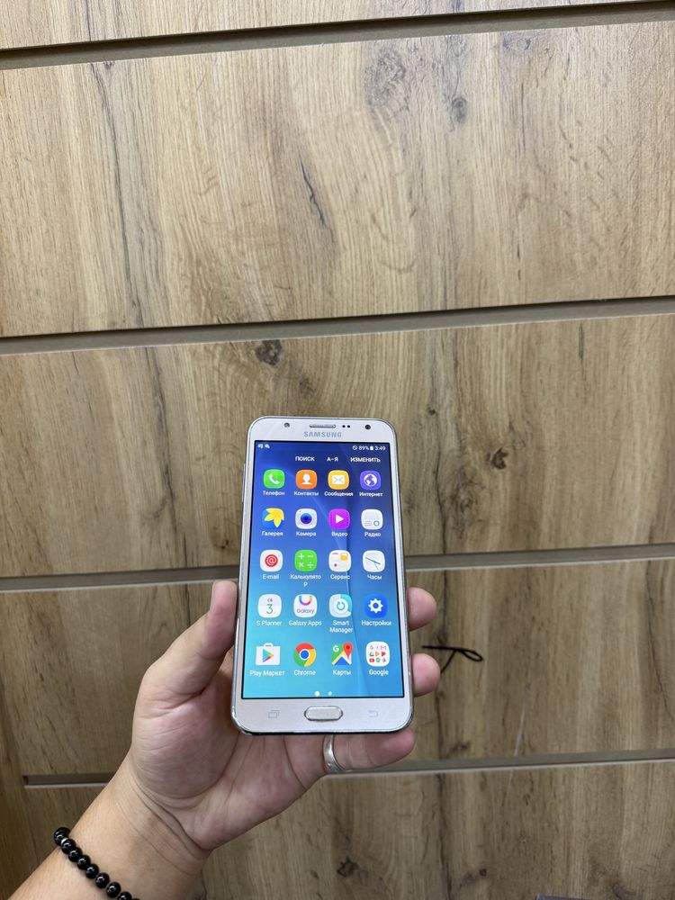 Samsung J 5  16 ……..