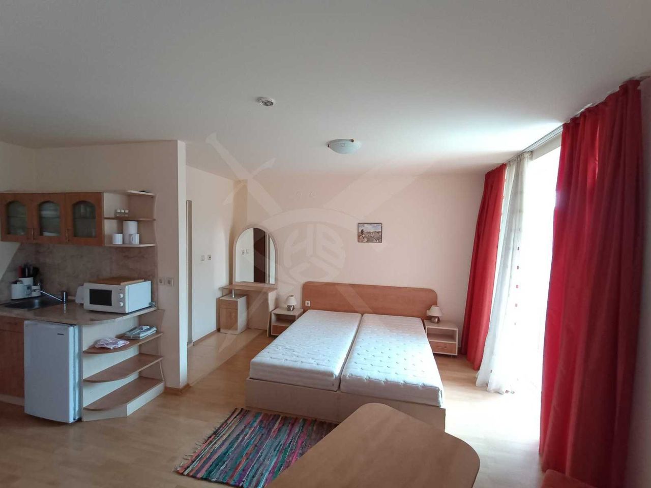 Продава се Двустаен апартамент в к.к. Елените - 60 кв.м за 967 €/кв.м - Снимка #2